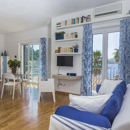 Apartment La Dolcevita Porto Azzurro