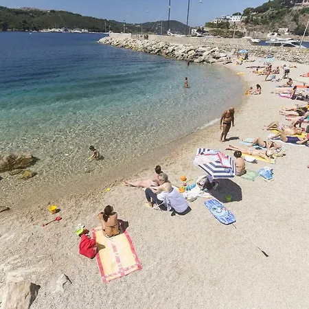 La Dolcevita Daire Porto Azzurro